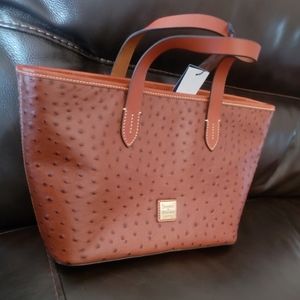 NWT Dooneyandburke tote bag